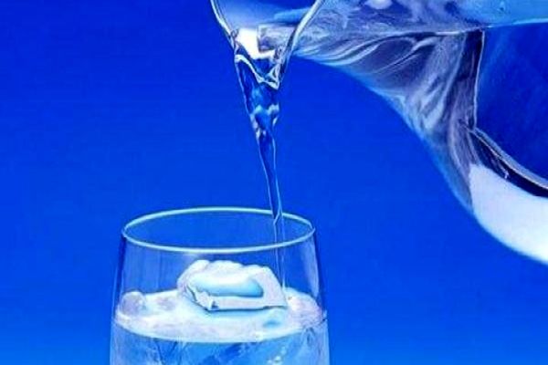 مصرف آب ناشتا چه فوایدی برای بدن دارد؟