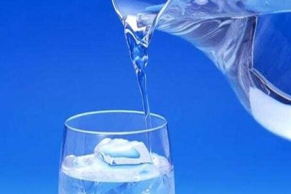 مصرف آب ناشتا چه فوایدی برای بدن دارد؟