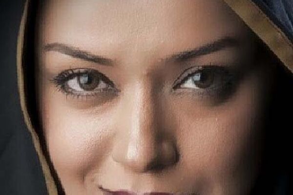 الهام چرخنده و سحر قریشی در کنار یکدیگر