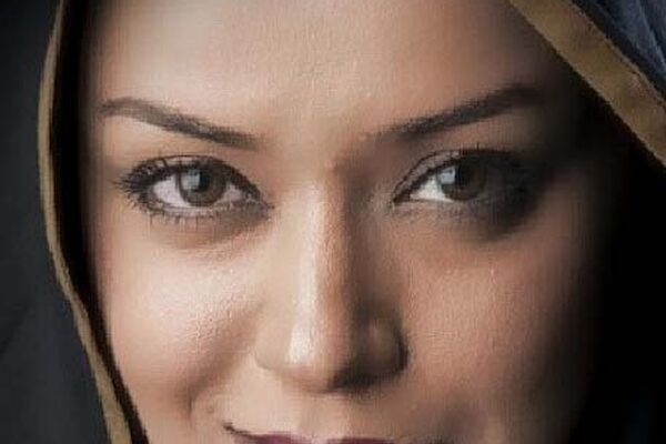 الهام چرخنده و سحر قریشی در کنار یکدیگر