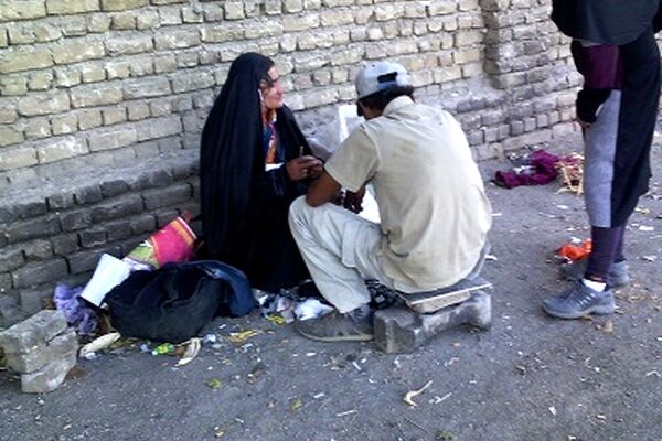 دستورالعمل‌هایی که در کشوی مدیران خاک می‌خورد/ کارتن خوابی زخمی بر چهره شهر بهشت