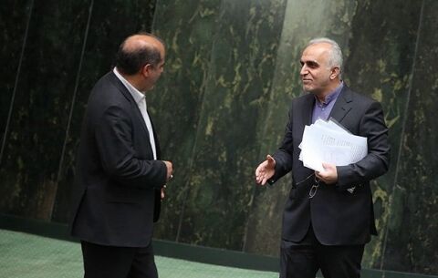 " دژپسند" وزیر اقتصاد و امور دارایی شد