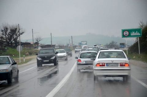 سطح جاده های خراسان رضوی لغزنده است