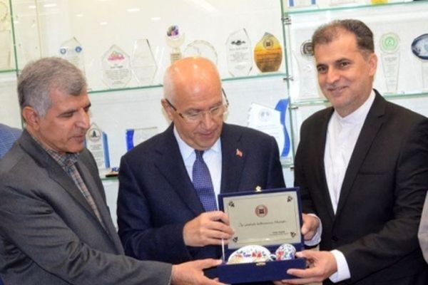 امضای تفاهمنامه همکاری خراسان رضوی و بنیاد علویون ترکیه