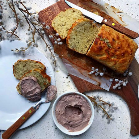 آموزش مرحله به مرحله تهیه نان موزی