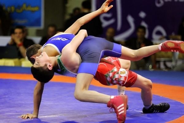 حضور ما در مشهد به کسب عناوین جهانی کمک می کند