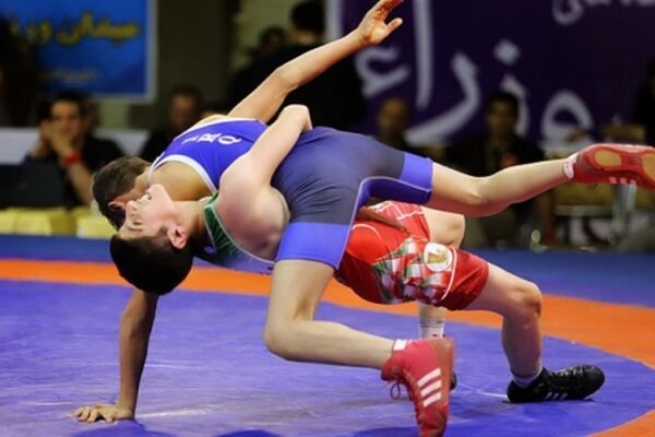 حضور ما در مشهد به کسب عناوین جهانی کمک می کند
