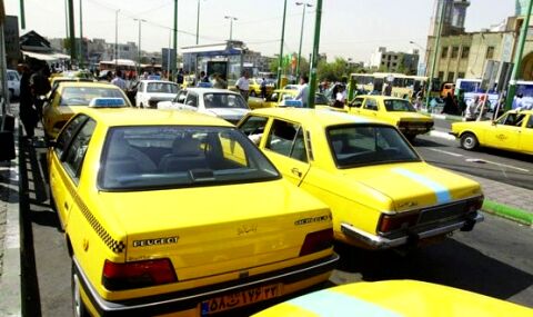 تاکسیران مشهدی 700 میلیون ریال اشیاء قیمتی را به مسافر عراقی بازگرداند
