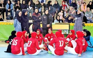 مشهدی‌ها در خانه می‌مانند