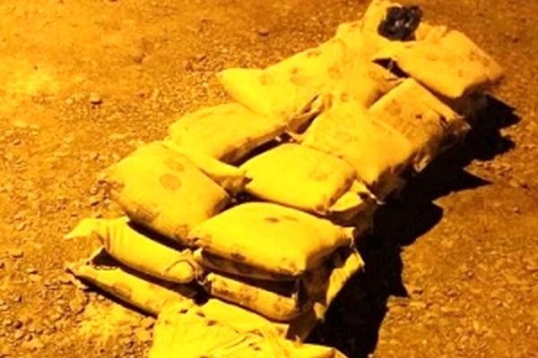 کشف بیش از نیم تن تریاک در درگیری مسلحانه با قاچاقچیان