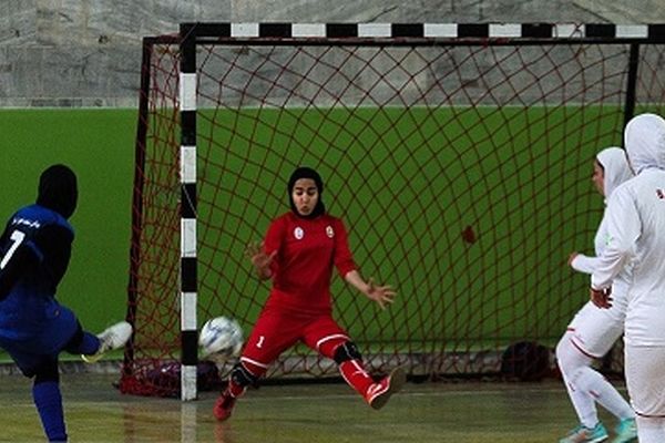 تیم فوتسال بانوان خراسان رضوی مغلوب شیراز شد