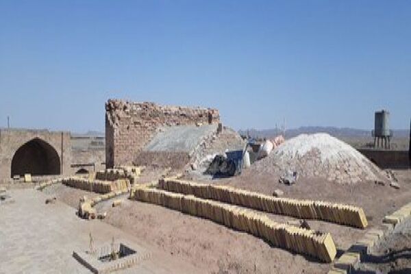 مرمت کاروانسرای تاریخی سنگ بست فریمان