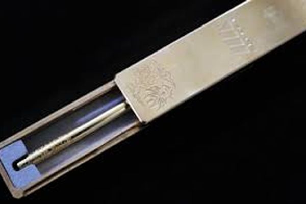 تحویل دارو به داخل چشم با ربات