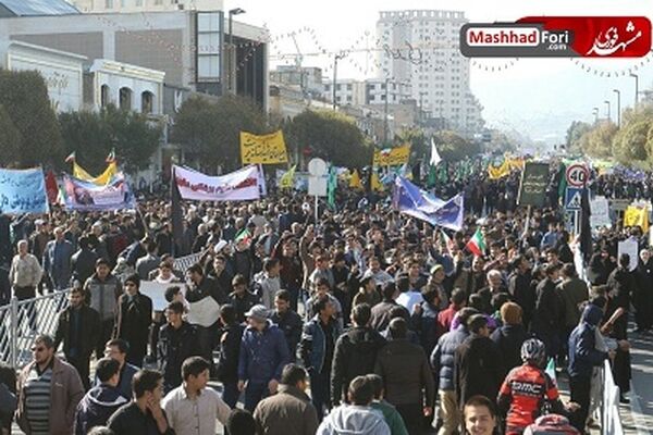 طنین‌انداز شدن فرياد «مرگ بر آمریکا» در مشهد