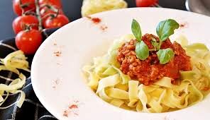 طرز تهیه ماکارونی با سس بلونز