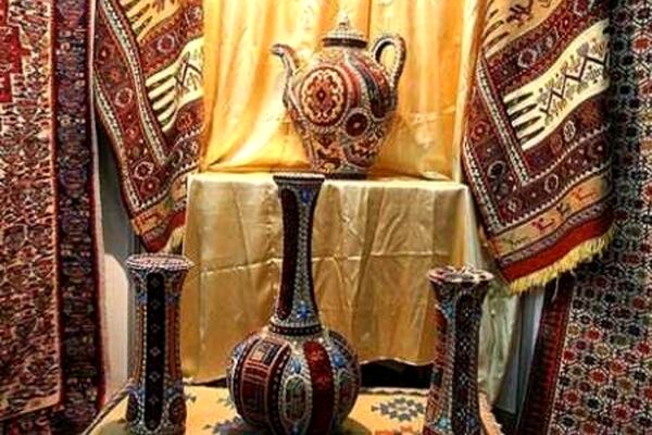 شبکه‌سازی سوغات پوشش دهنده هنرمندان صنایع دستی است