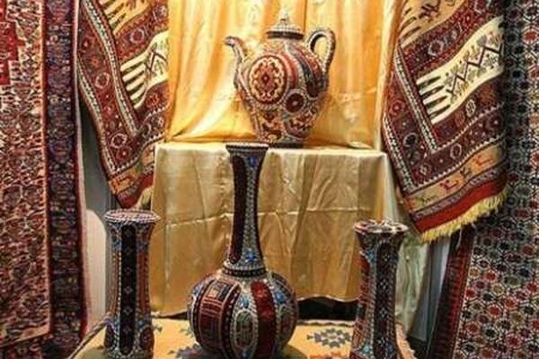 شبکه‌سازی سوغات پوشش دهنده هنرمندان صنایع دستی است