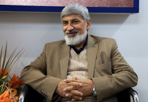تیم اقتصادی دولت باید توانایی جنگ اقتصادی علیه دشمن را داشته باشد