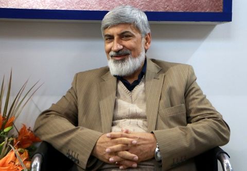 تیم اقتصادی دولت باید توانایی جنگ اقتصادی علیه دشمن را داشته باشد