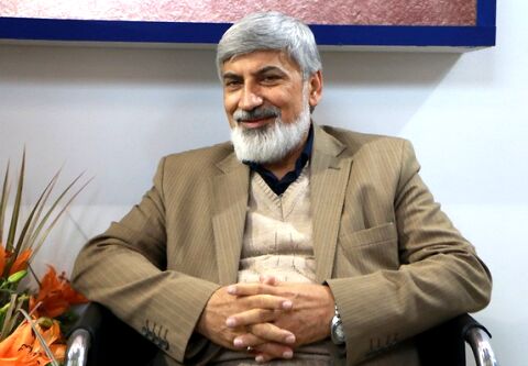 تیم اقتصادی دولت باید توانایی جنگ اقتصادی علیه دشمن را داشته باشد