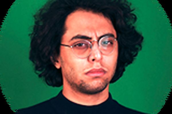 نمایشنامه عماد نصرآبادی همکار مشهد فوری برگزیده شد