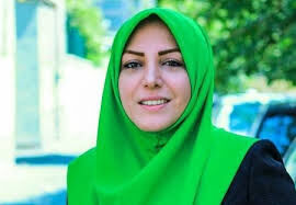 اعتراض خانم مجری به آبروریزی ارزی در عراق! +عکس
