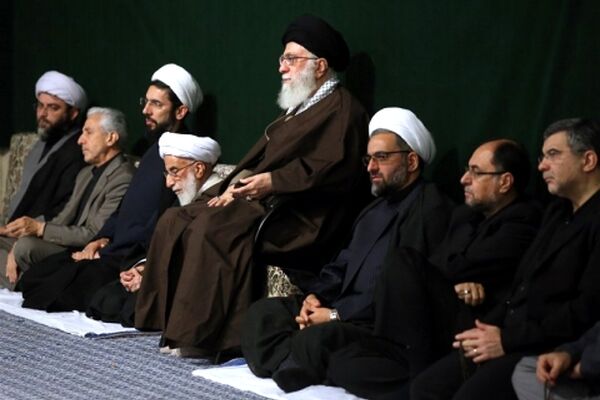امام خامنه‌ای: ایمان زلال جوانان مومن زمینه‌ساز جلب تفضلات الهی است