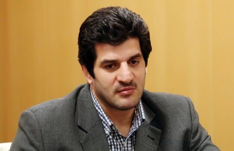رسول خادم از ریاست فدراسیون کشتی استعفا کرد