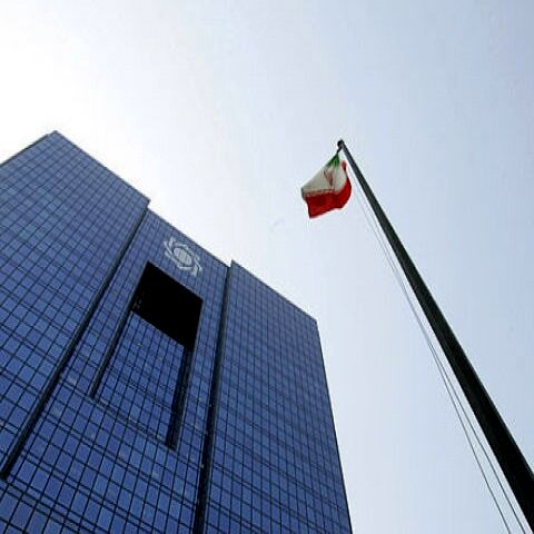 نامه نمایندگان مجلس به روحانی در انتقاد از عملکرد بانک مرکزی