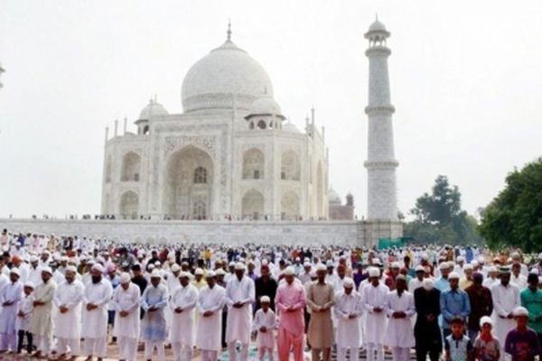 هند برگزاری نماز جماعت در تاج محل را ممنوع کرد