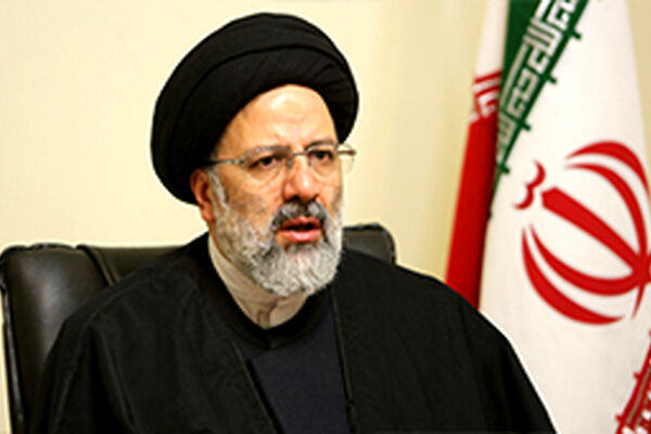 رئیسی: بیگانگان گره از مشکل کسی باز نمی‌کنند/ آمریکا و اروپا تاکنون کدام کشور را به سعادت رساندند؟