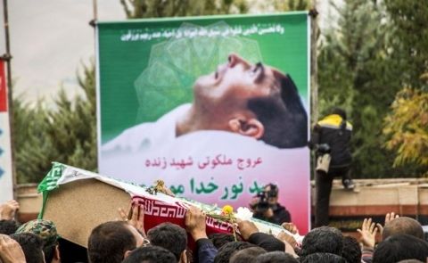 بدرقه تا بهشت؛ وداع باشکوه هزاران لرستانی با «سید نور خدا»+ تصاویر