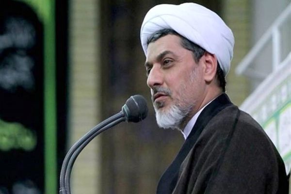 خطیب حرم مطهر رضوی: زائر با معرفت پس از زیارت به میثاق‌هایی که با امامش بسته عمل می‌کند