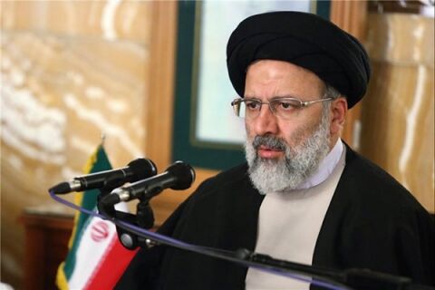 ندای «هیهات من الذله» در جهان طنین‌انداز شده است