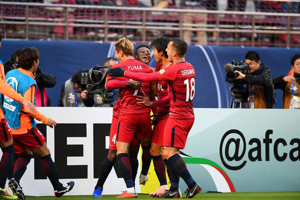 برگزاری تمرین کاشیمایی‌ها در ورزشگاه آزادی