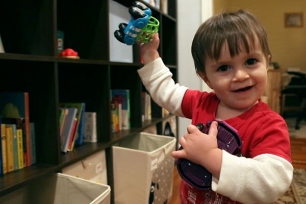 پنهان کردن اسباب بازی؛ فراتر از یک سرگرمی ساده برای کودکان