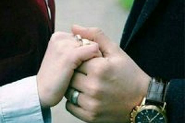 مرد عاشق واقعی این 8 نشانه را دارد!