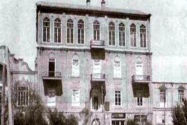 سرگذشت ساختمان چهارطبقه مشهد/ می دانید ساختمان چهارطبقه الان کجاست؟