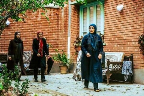 واکنش خانواده‌های شهدای منا به پخش سریال «حوالی پاییز»