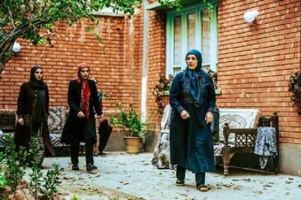 واکنش خانواده‌های شهدای منا به پخش سریال «حوالی پاییز»