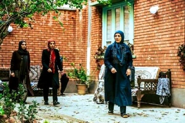 واکنش خانواده‌های شهدای منا به پخش سریال «حوالی پاییز»