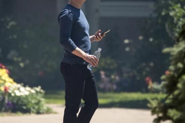انتقام عجیب زاکربرگ از مدیرعامل اپل