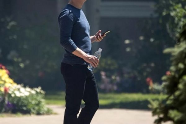 انتقام عجیب زاکربرگ از مدیرعامل اپل