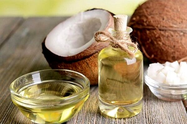 ۱۰ خاصیت فوق العاده روغن نارگیل برای پوست، مو و زیبایی