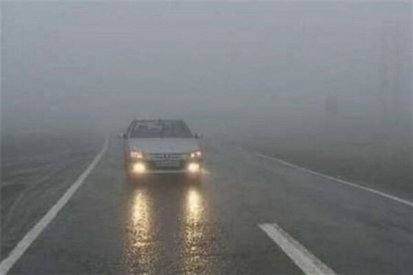 جاده های کوهستانی خراسان رضوی مه آلود است