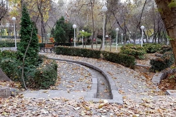 پاییز گردی در پارک وکیل آباد