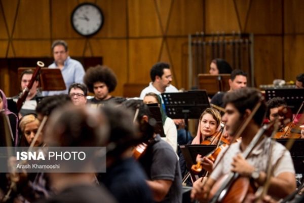 سرپرست گروه موسیقی«آرون»: کسی صدای موسیقی را نمی‌شنود