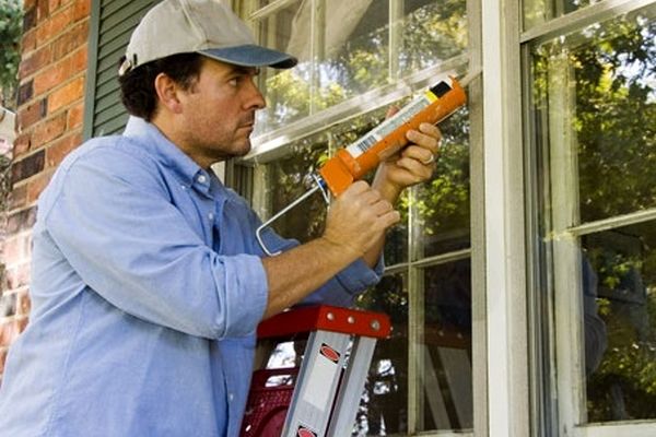 چگونه پنجره ها را به آسانی درزگیری کنید