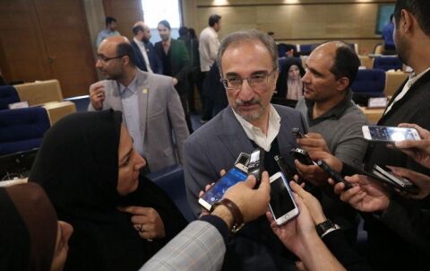 شهردار مشهد: می مانم/کار غیر قانونی نخواهم کرد
