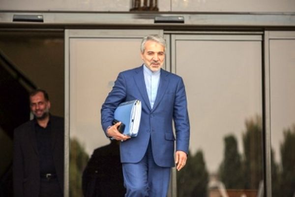 اظهارات مهم نوبخت درباره افزایش حقوق کارمندان و قیمت حامل‌های انرژی در سال 98